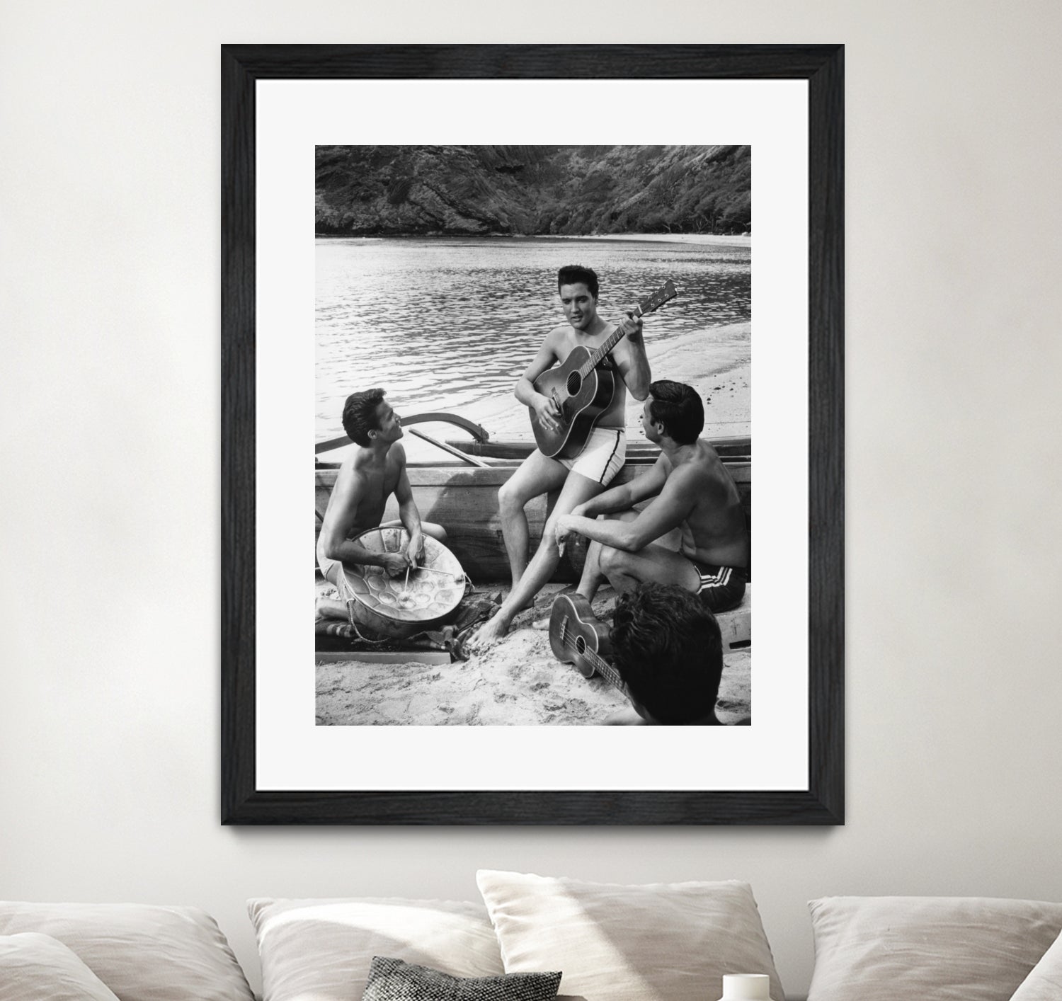 Elvis Presley, Blue Hawaii 1961 Directed By Norman Taurog by Bridgeman Images on GIANT ART - black and whtie photography