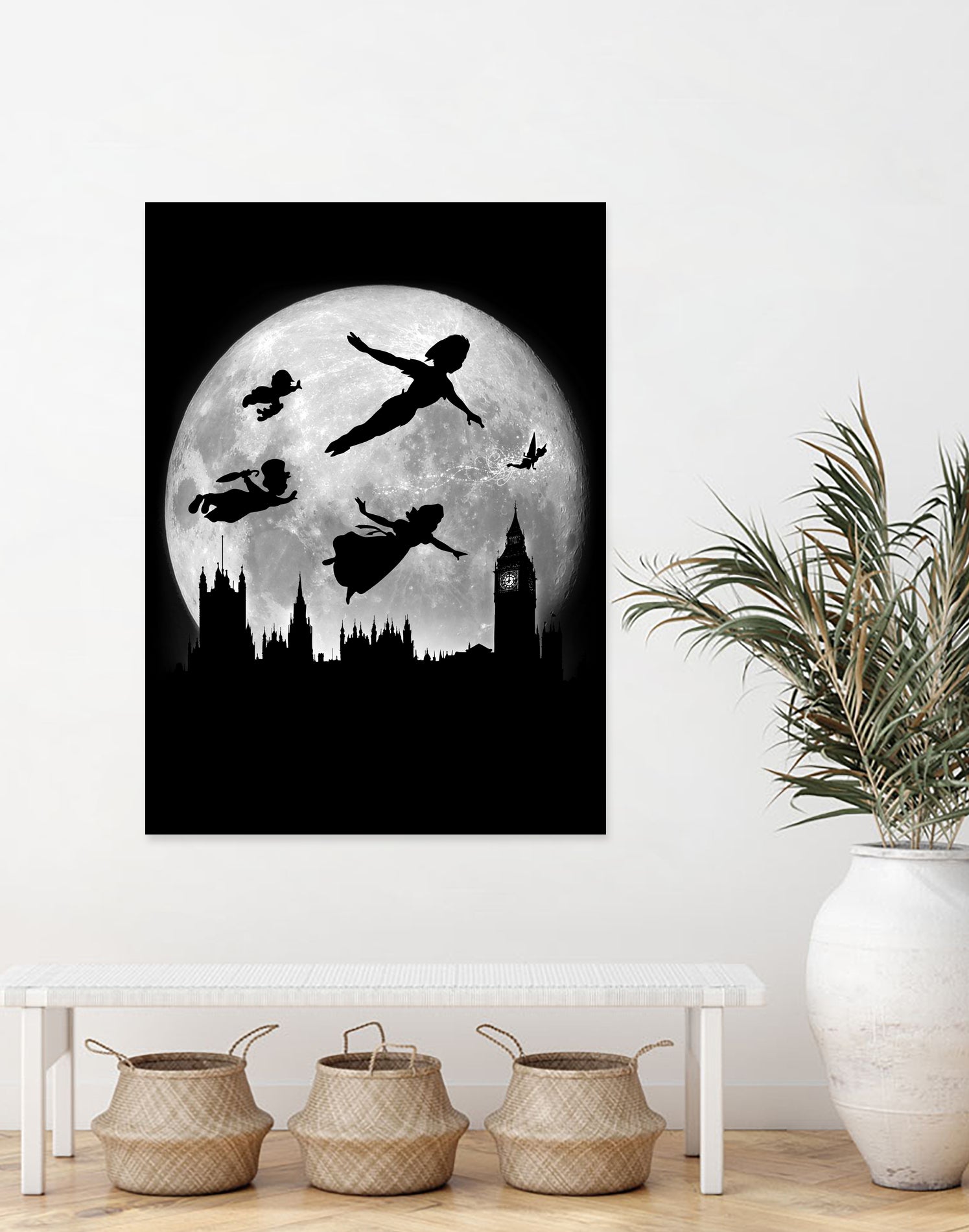 Full moon over London by Antonio Camarena on GIANT ART - black digital painting