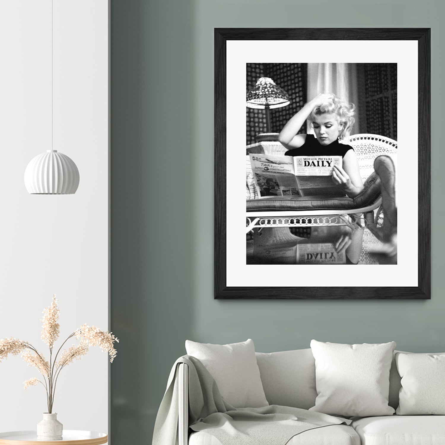 Reading by M Studio on GIANT ART - black and white photogrpahy marilyn monroe