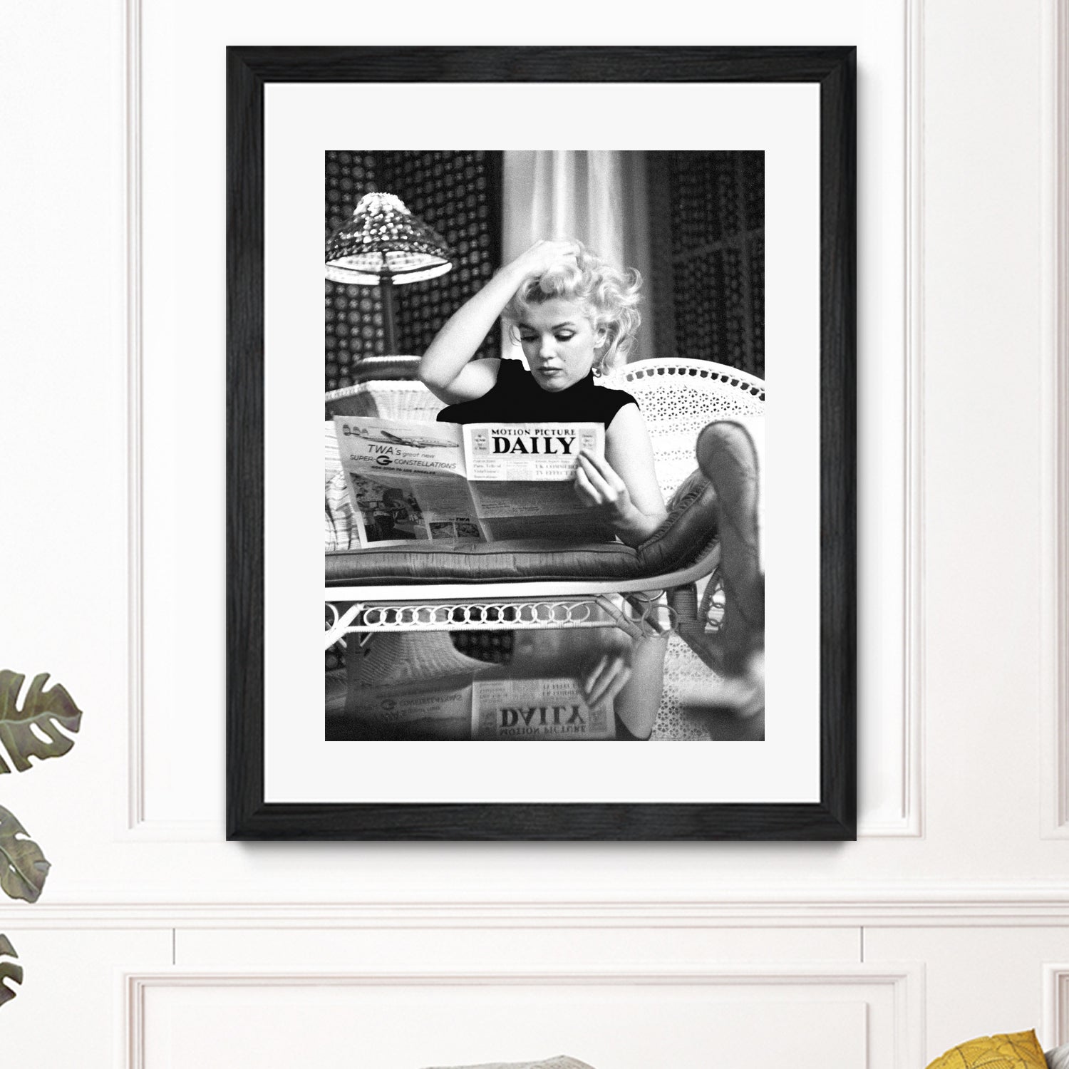 Reading by M Studio on GIANT ART - black and white photogrpahy marilyn monroe