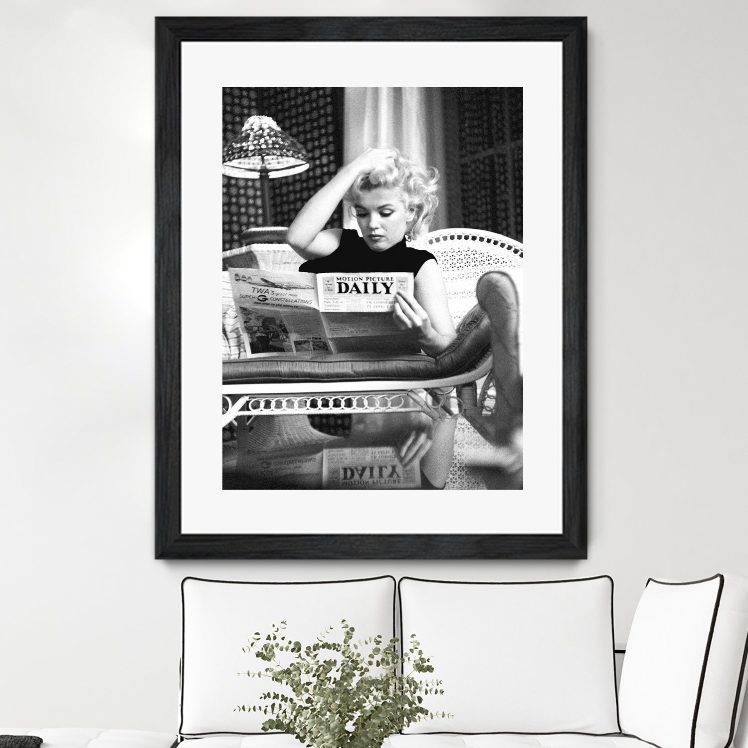 Reading by M Studio on GIANT ART - black and white photogrpahy marilyn monroe