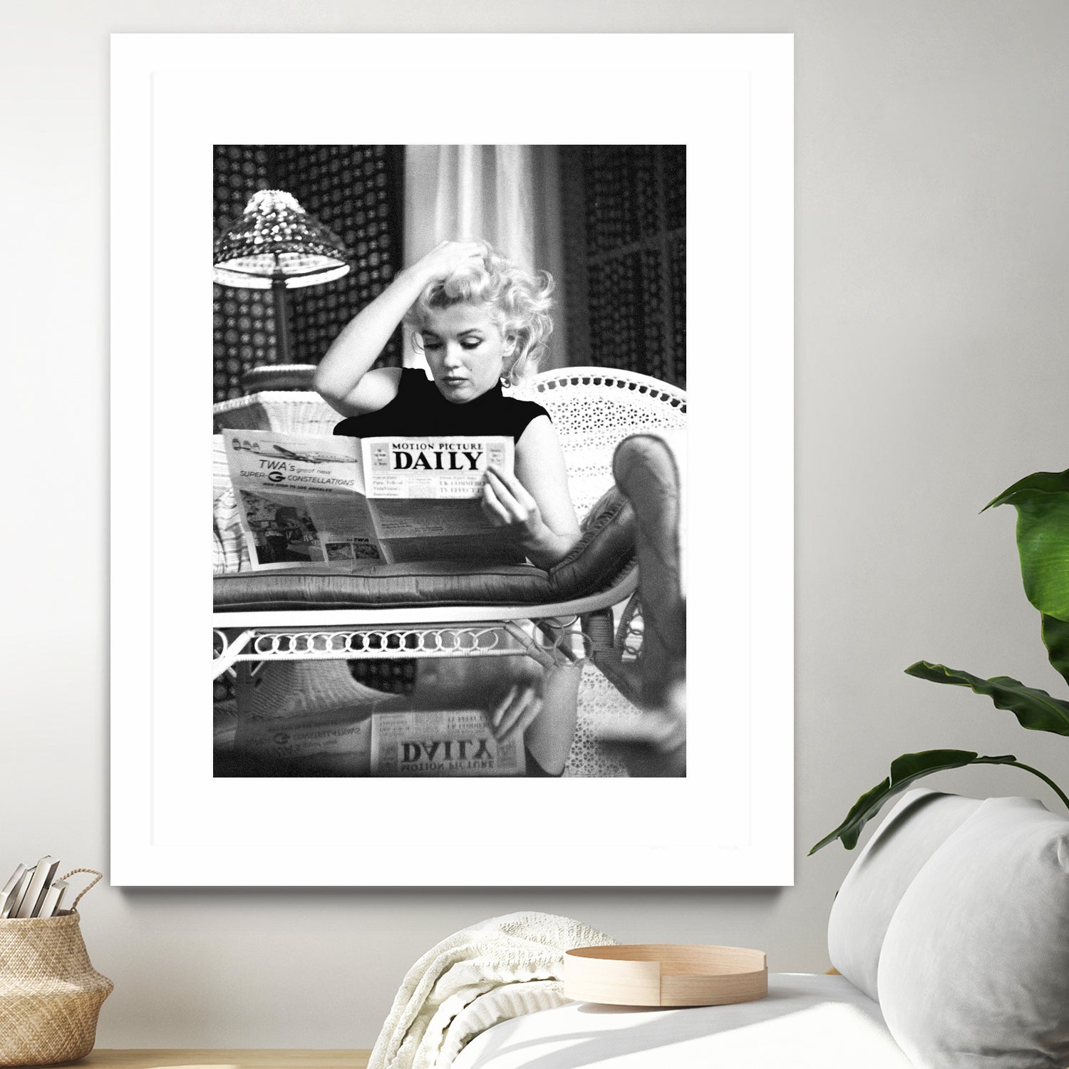 Reading by M Studio on GIANT ART - black and white photogrpahy marilyn monroe