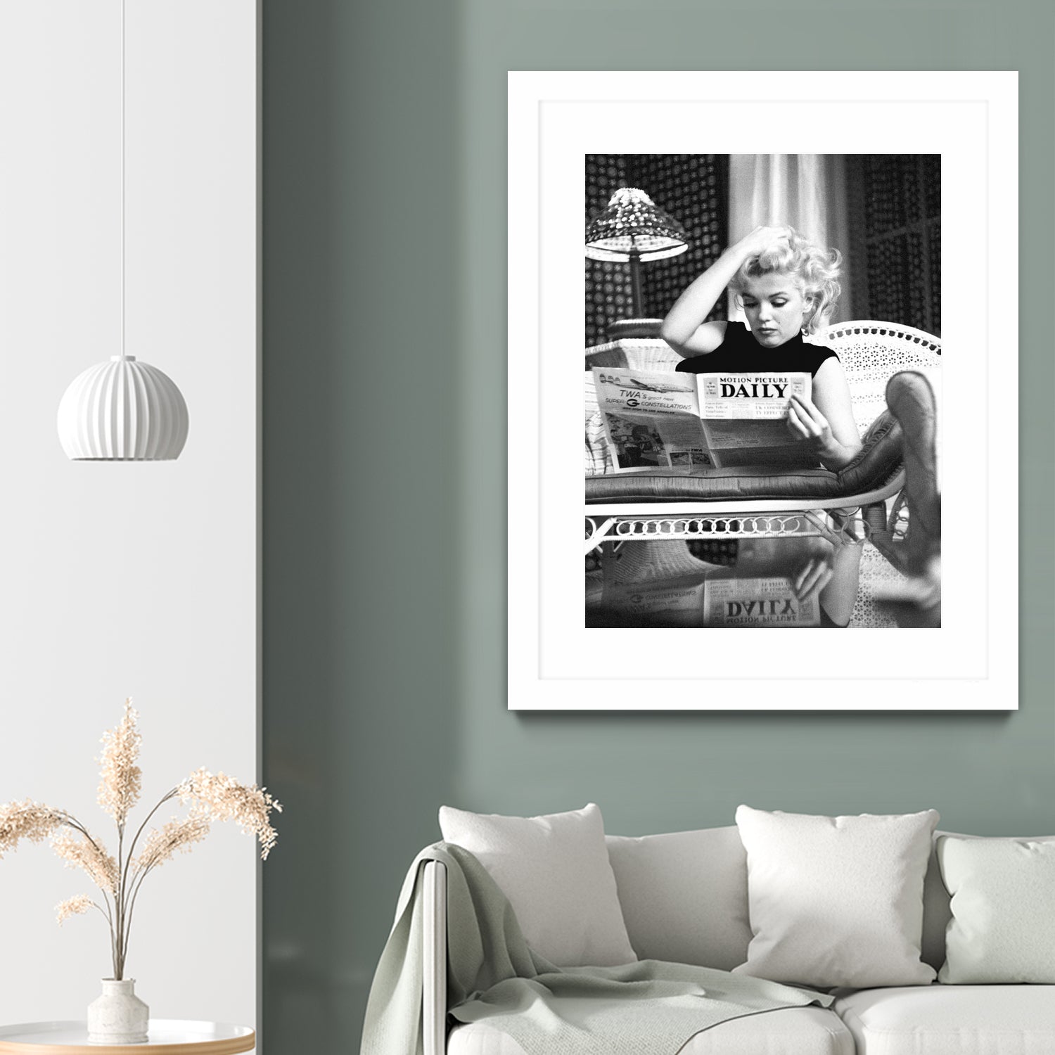 Reading by M Studio on GIANT ART - black and white photogrpahy marilyn monroe