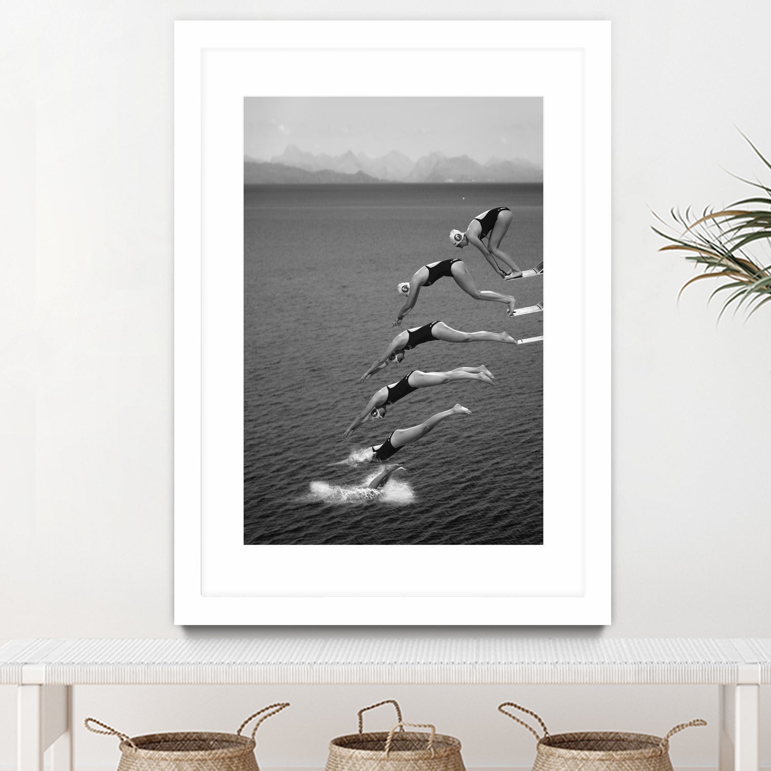 The beauty of diving by Greetje on GIANT ART - black and white photography quick