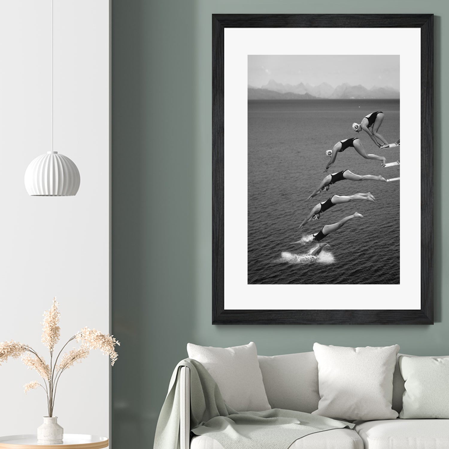 The beauty of diving by Greetje on GIANT ART - black and white photography quick