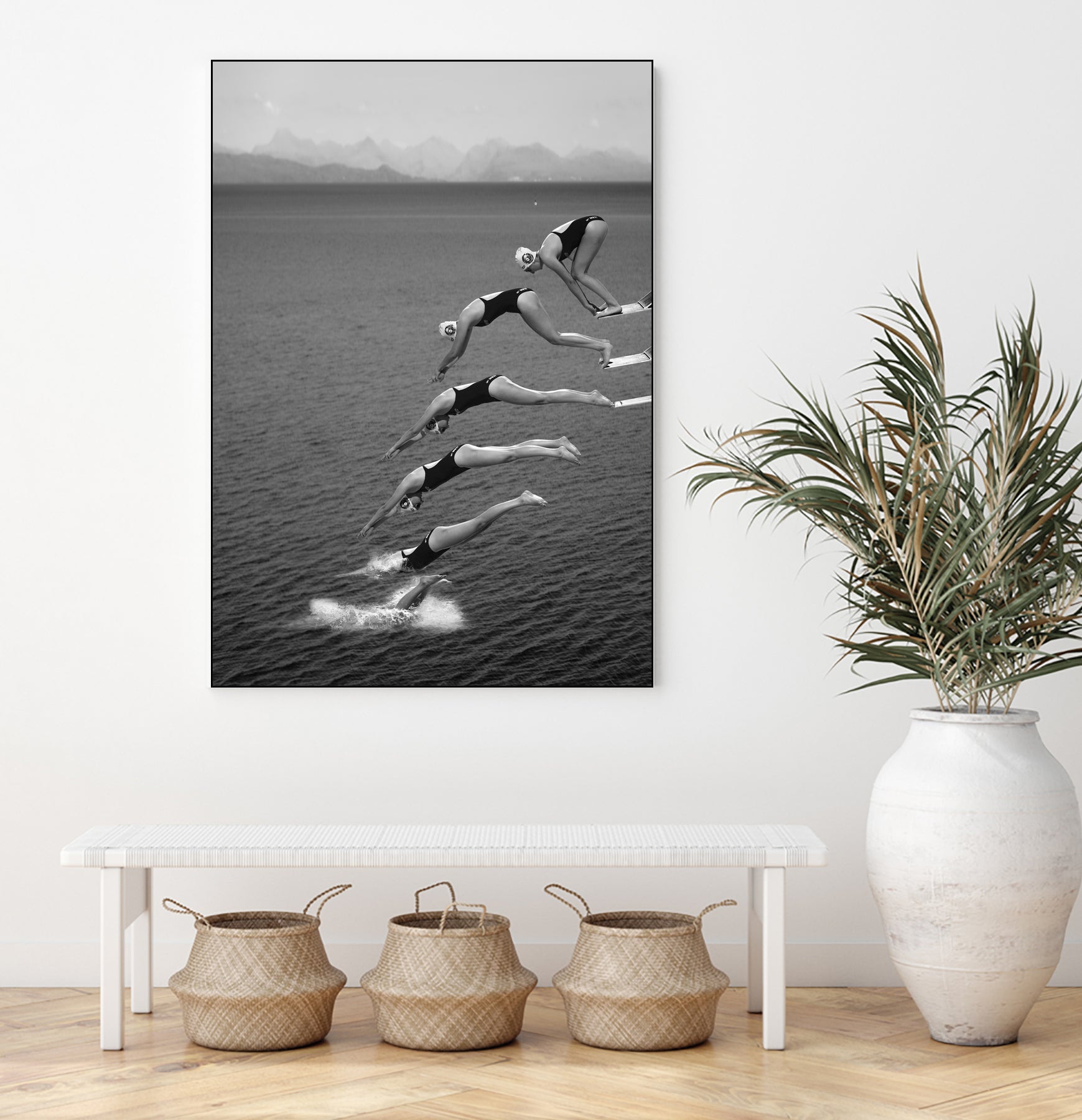 The beauty of diving by Greetje on GIANT ART - black and white photography quick