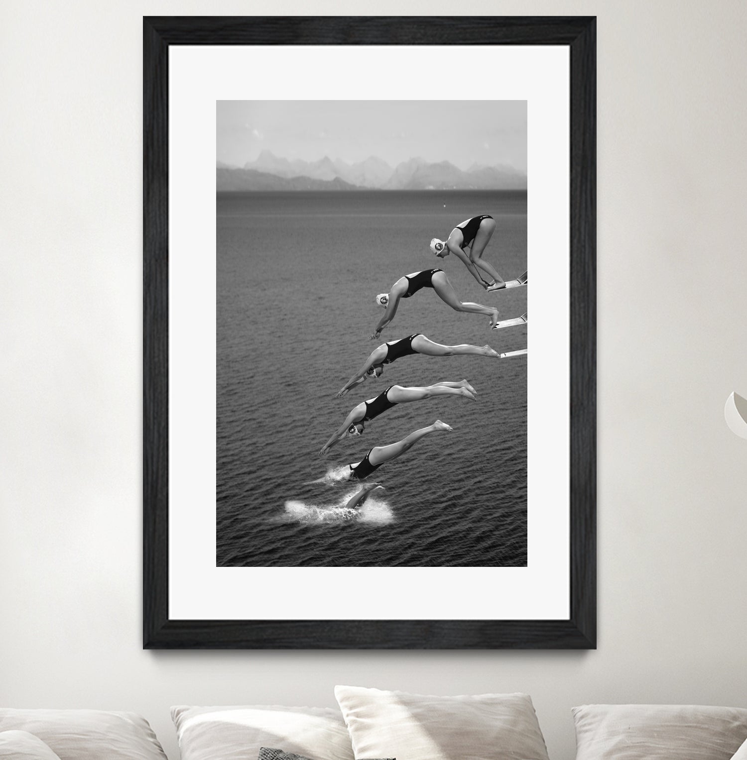 The beauty of diving by Greetje on GIANT ART - black and white photography quick