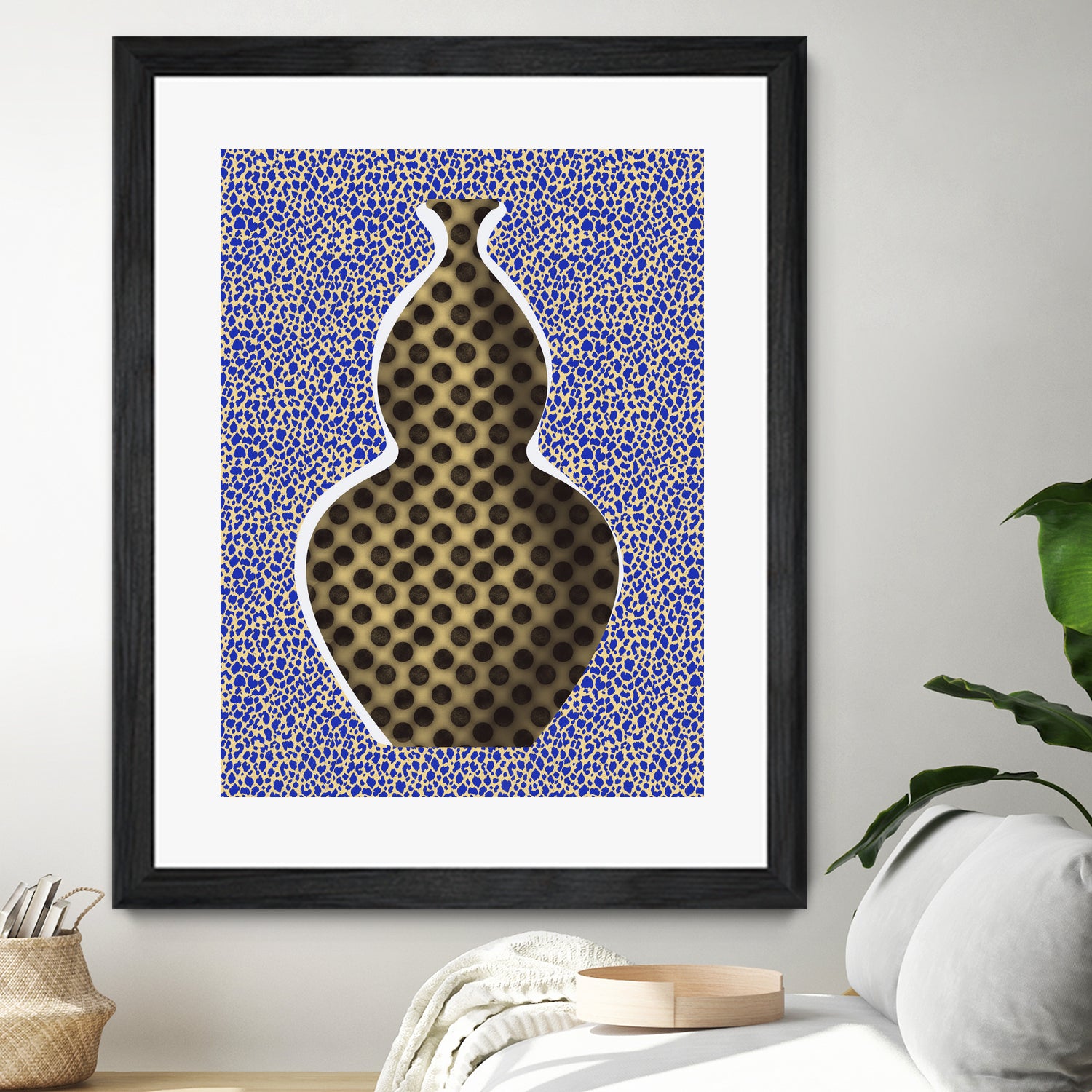 Polka Dot Vase by Little on GIANT ART - illustration vase