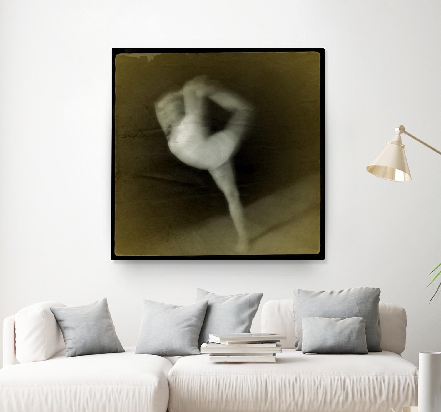 Dancing motion II by Jean-François Dupuis on GIANT ART - beige music - dance ballerine