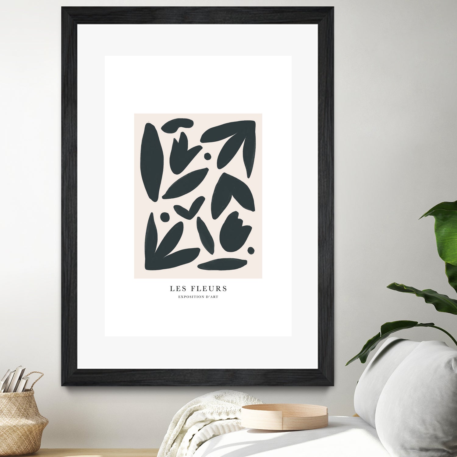 Les Fleurs by M Studio on GIANT ART - beige