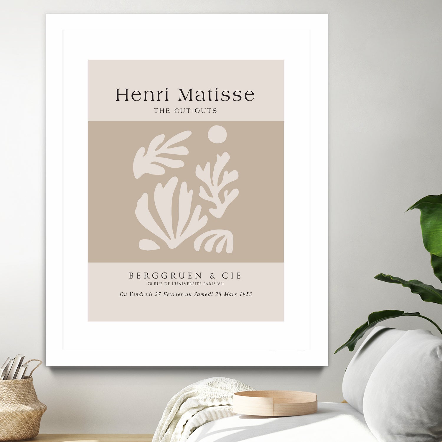 Papiers Découpés V by M Studio on GIANT ART - beige mid century