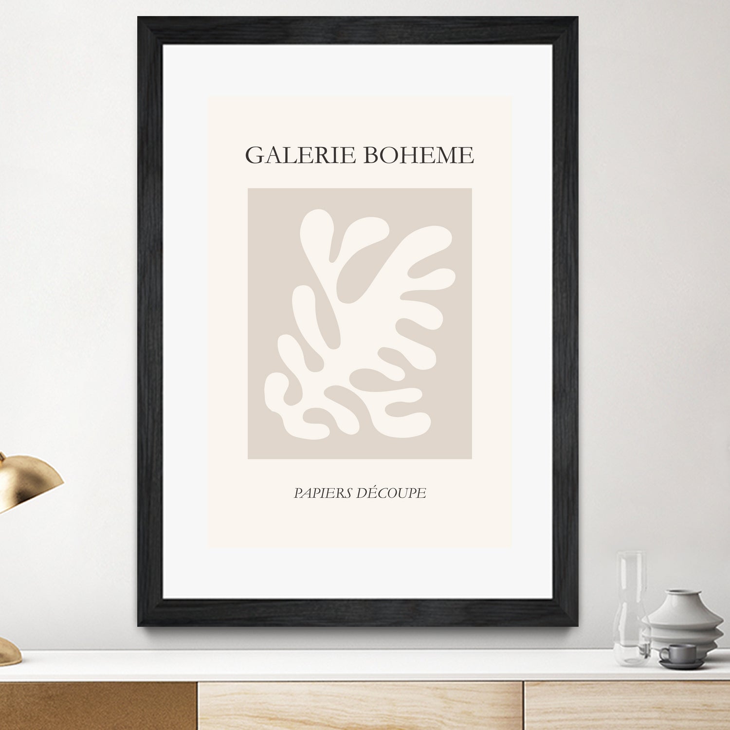 Le pouvoir des fleurs II by M Studio on GIANT ART - beige