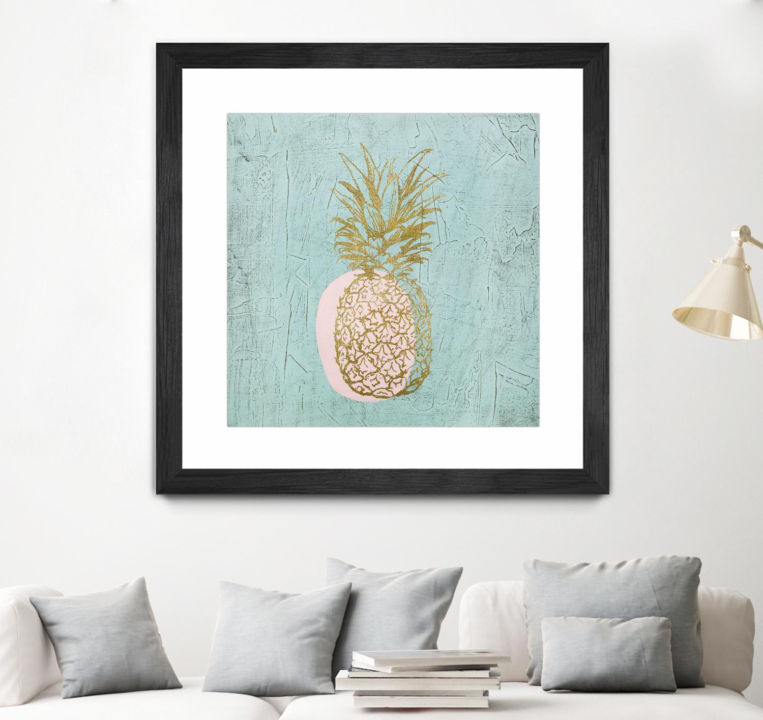 Golden Pineapple by Stefano Altamura on GIANT ART - gold still life