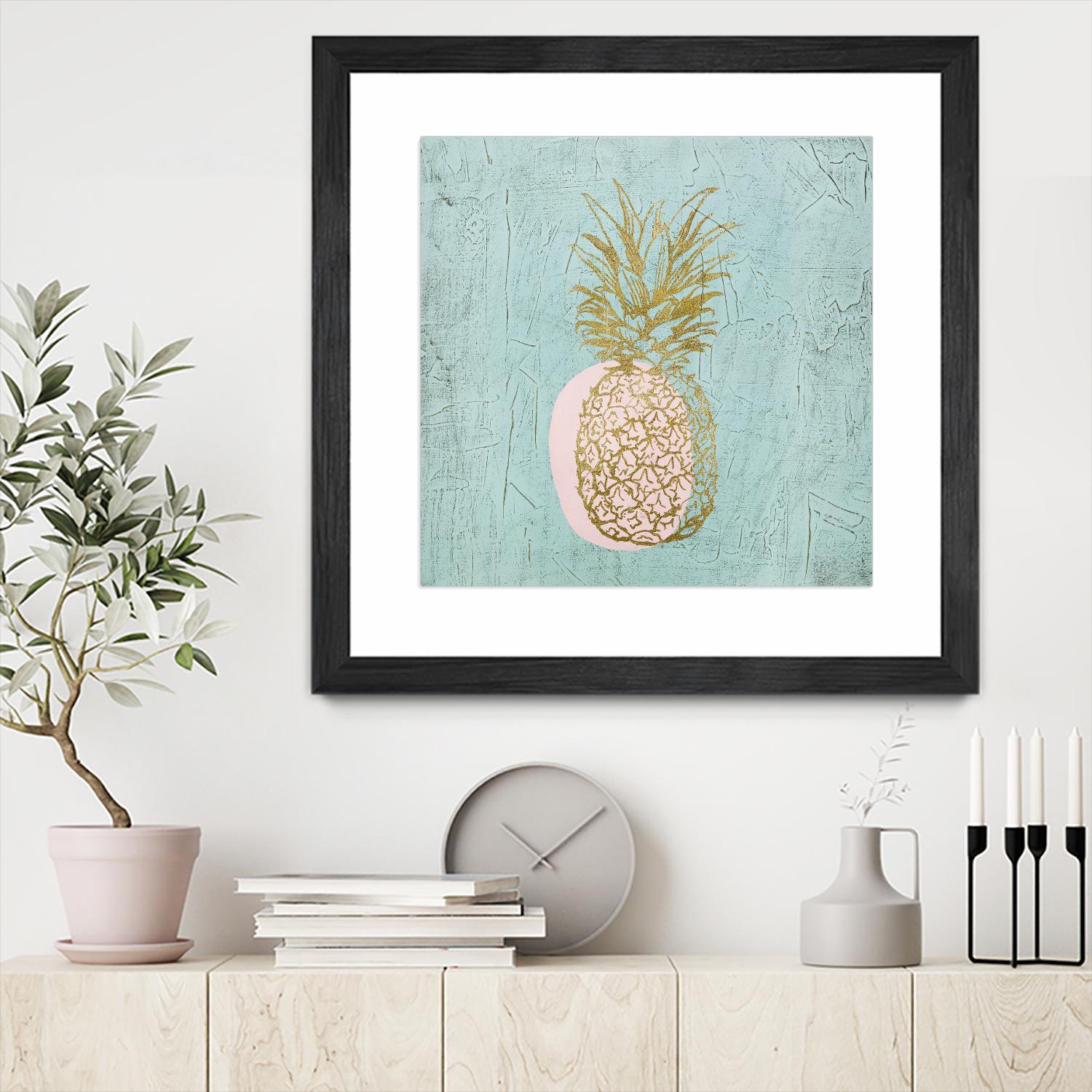 Golden Pineapple by Stefano Altamura on GIANT ART - gold still life