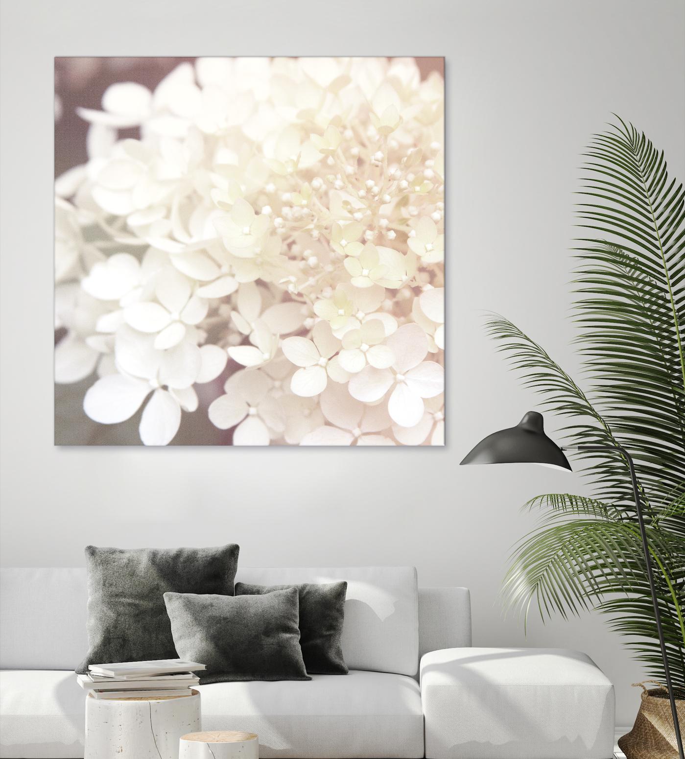 Hydrangea Dream II by Laura Marshall on GIANT ART - grey floral