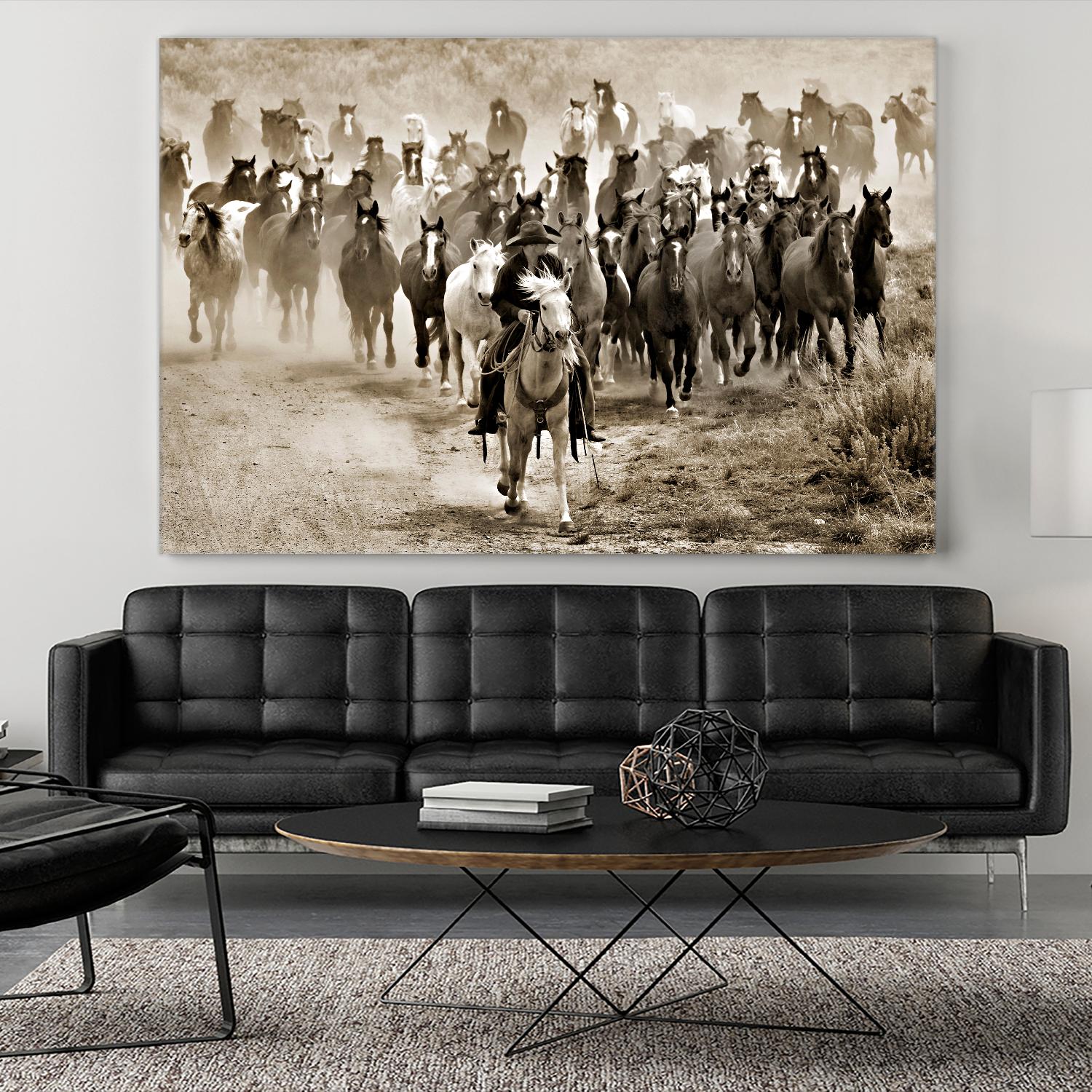 Heading Home by Lisa Dearing on GIANT ART - multicolor photography; animals; figurative