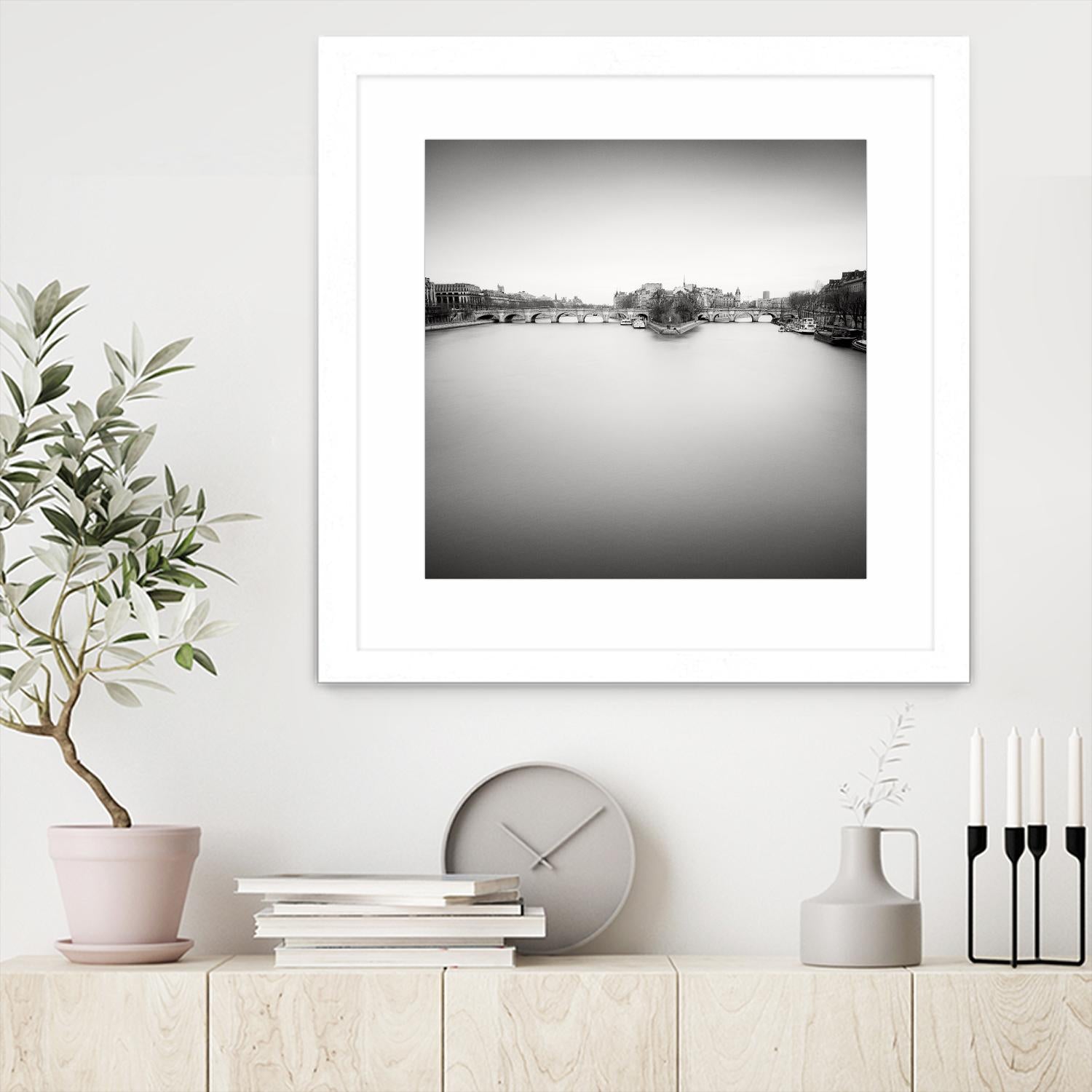 Ile de la Cite by Wilco Dragt on GIANT ART - multicolor photography; landscapes; people/places