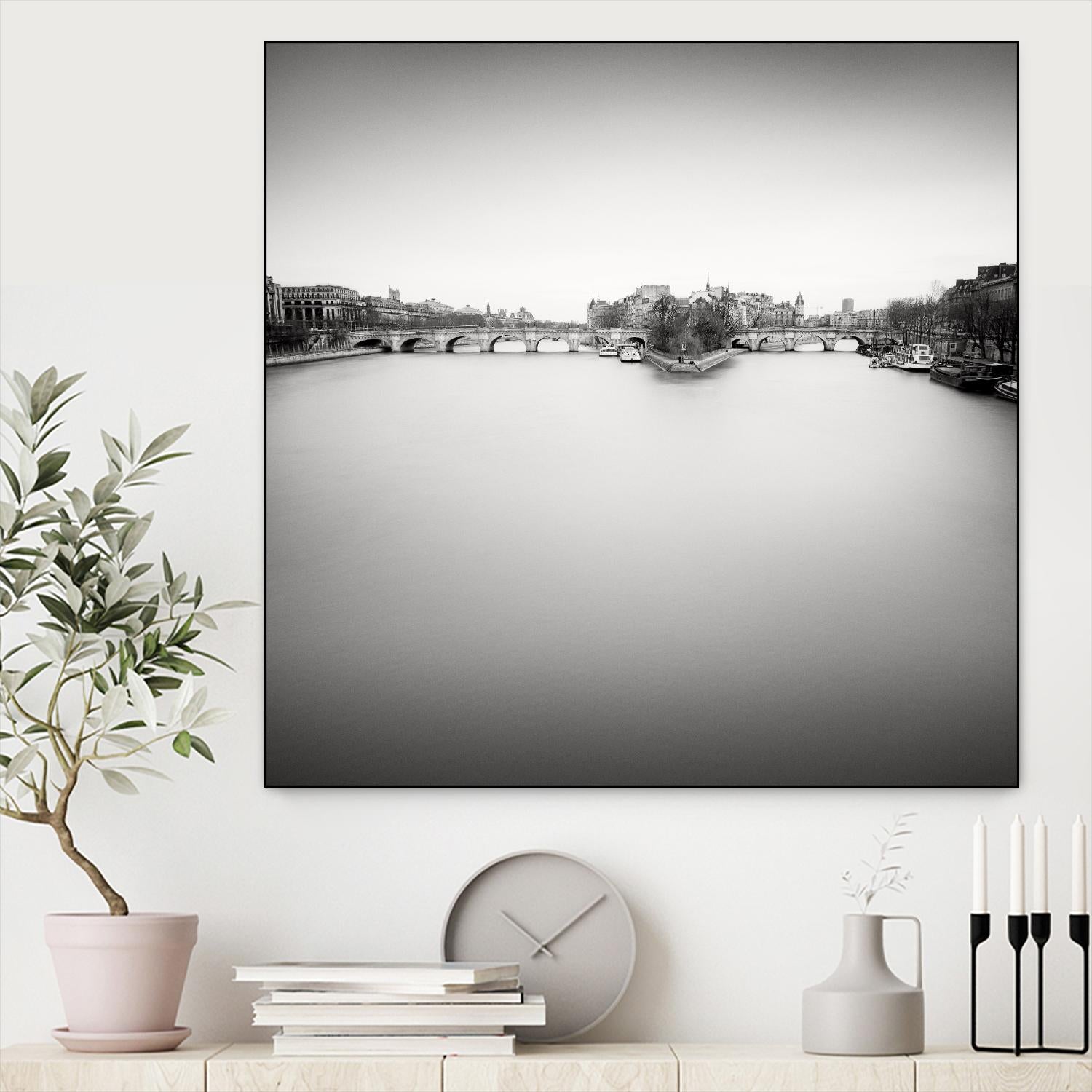 Ile de la Cite by Wilco Dragt on GIANT ART - multicolor photography; landscapes; people/places