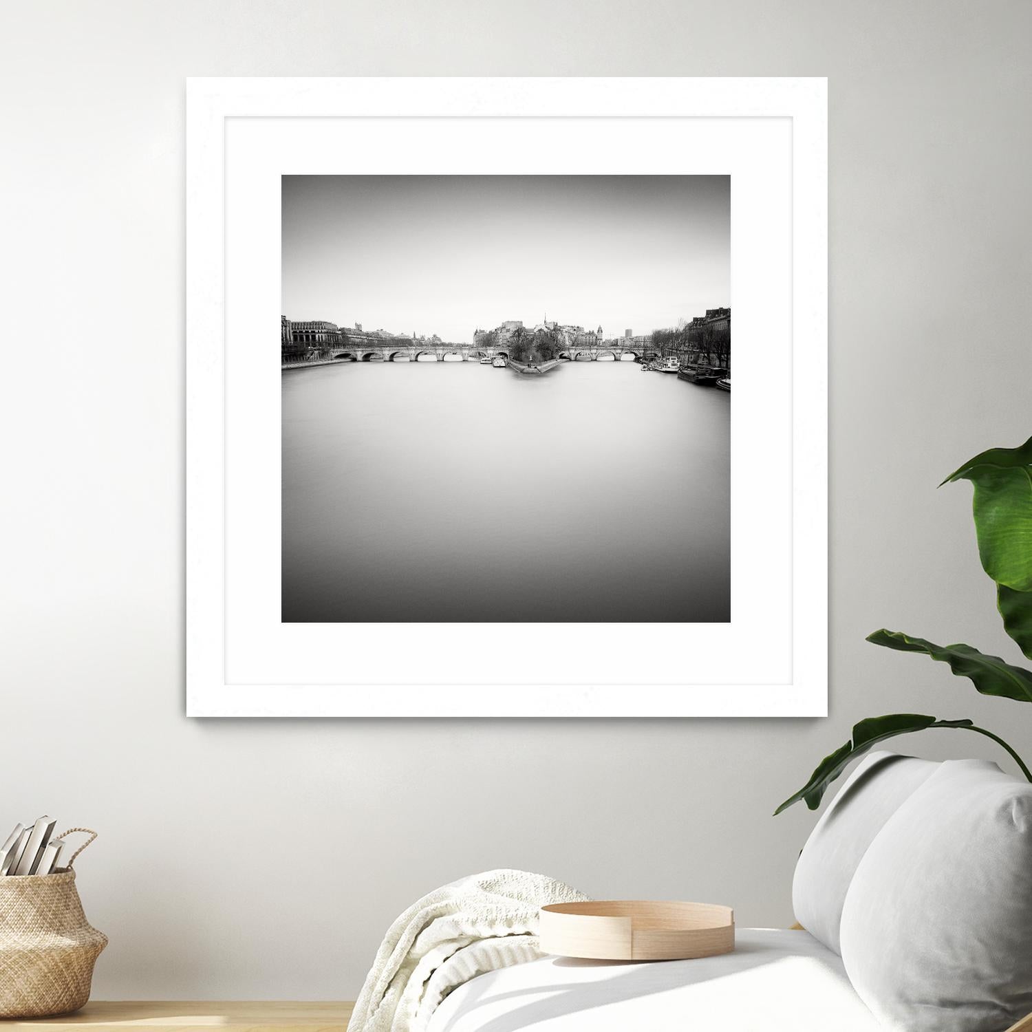 Ile de la Cite by Wilco Dragt on GIANT ART - multicolor photography; landscapes; people/places