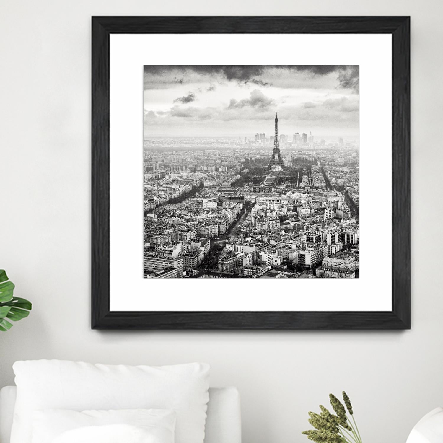 La Tour Eiffel et La Defense by Wilco Dragt on GIANT ART - multicolor photography; landscapes; people/places