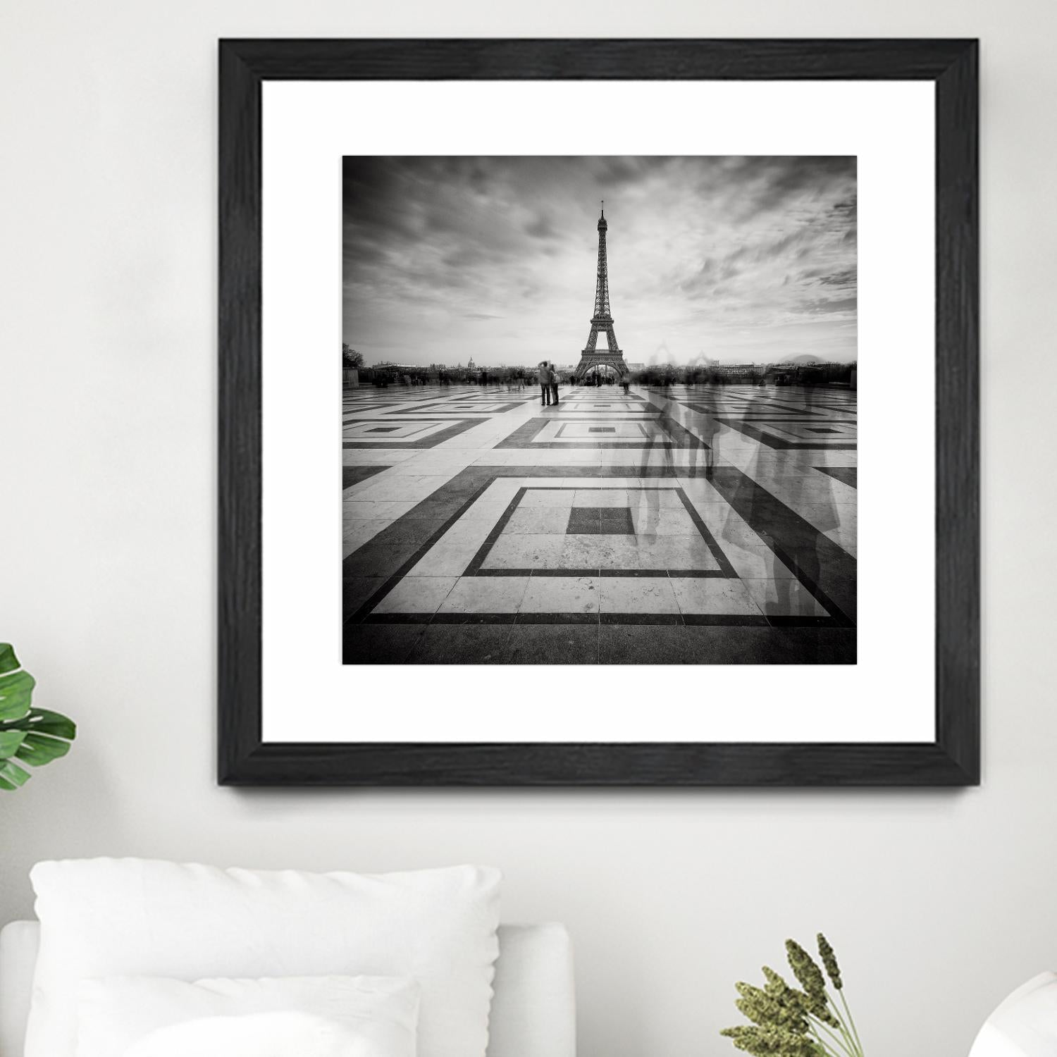 Tourists by Wilco Dragt on GIANT ART - multicolor photography; landscapes; people/places