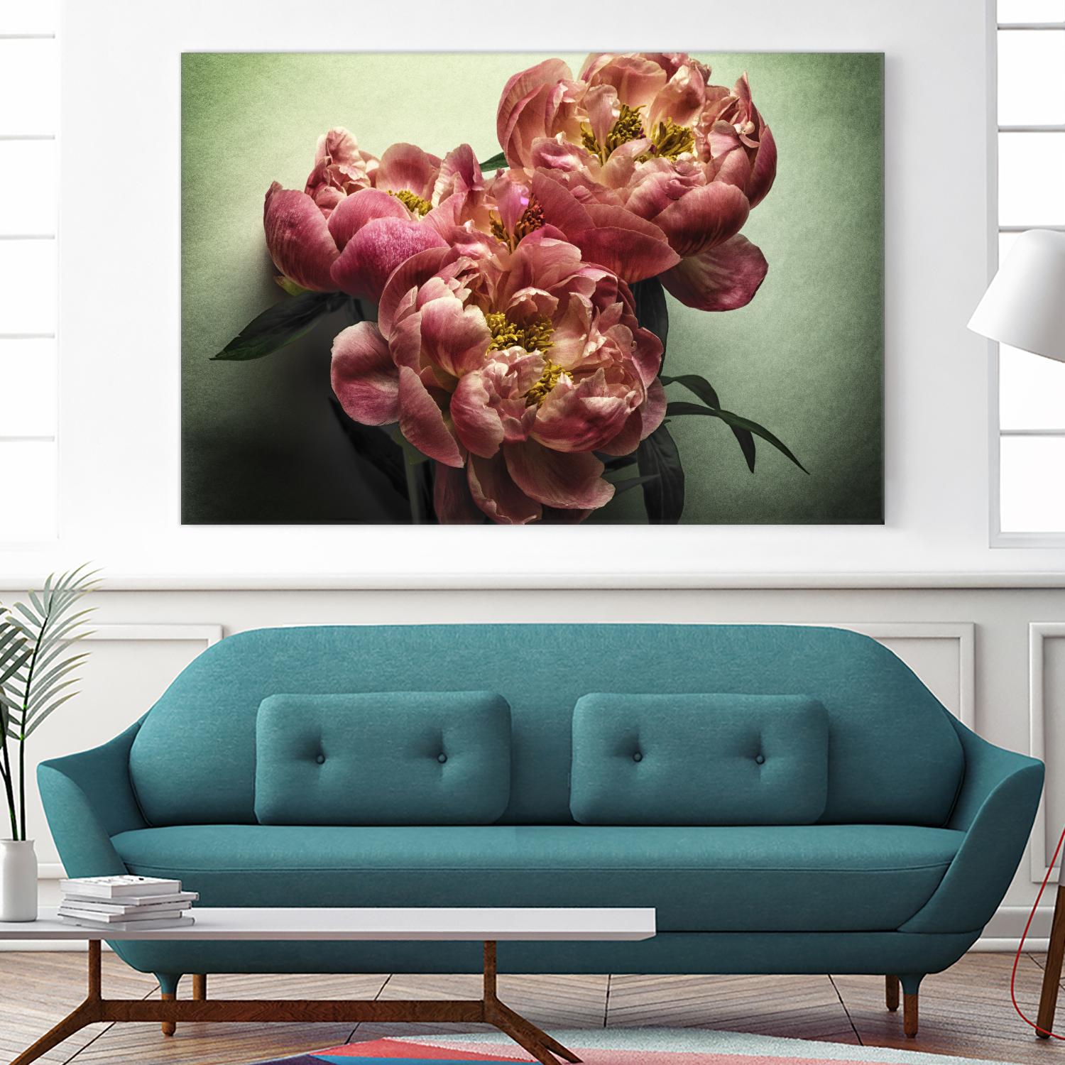 Standing in the Sun II by Jennifer Beavers on GIANT ART - green floral