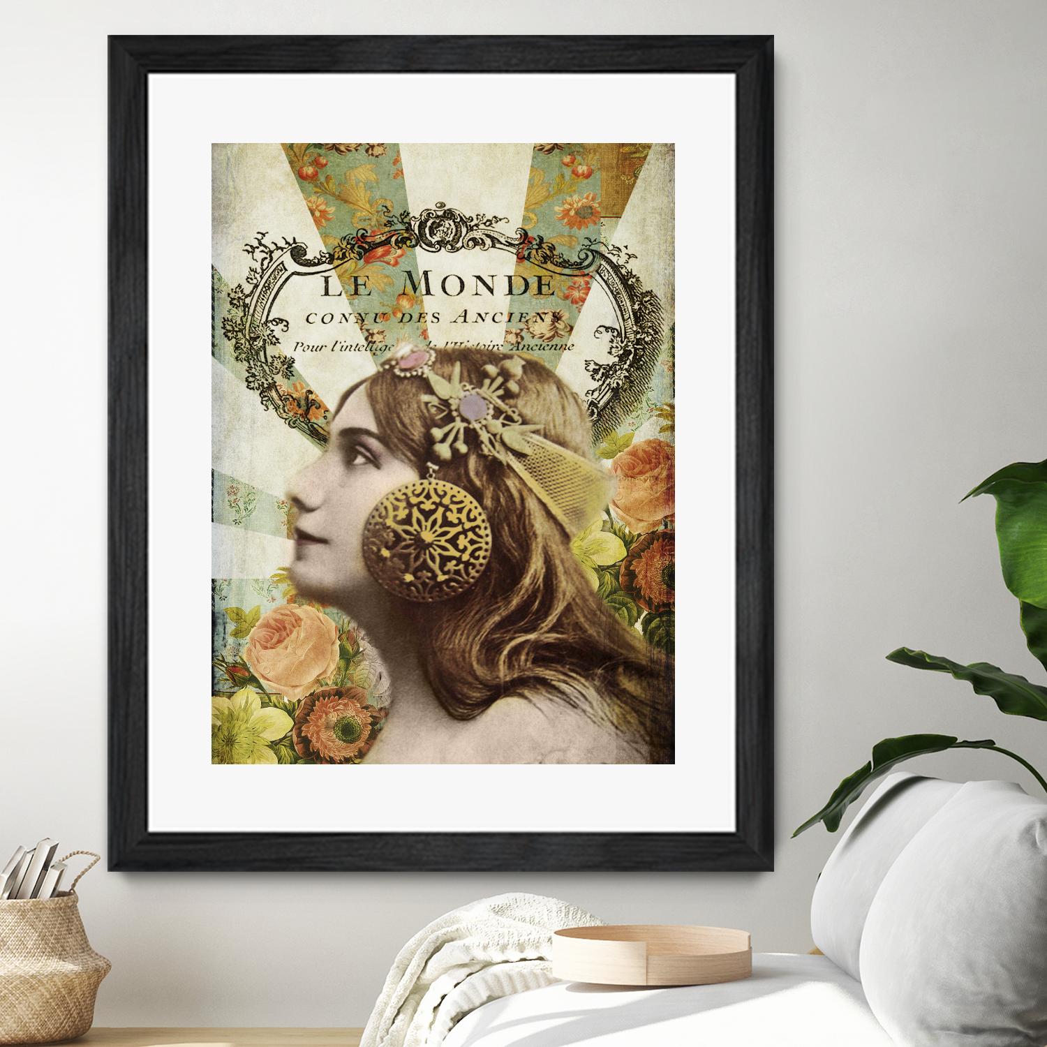 Femme Paris II by Sandy Lloyd on GIANT ART - fashion