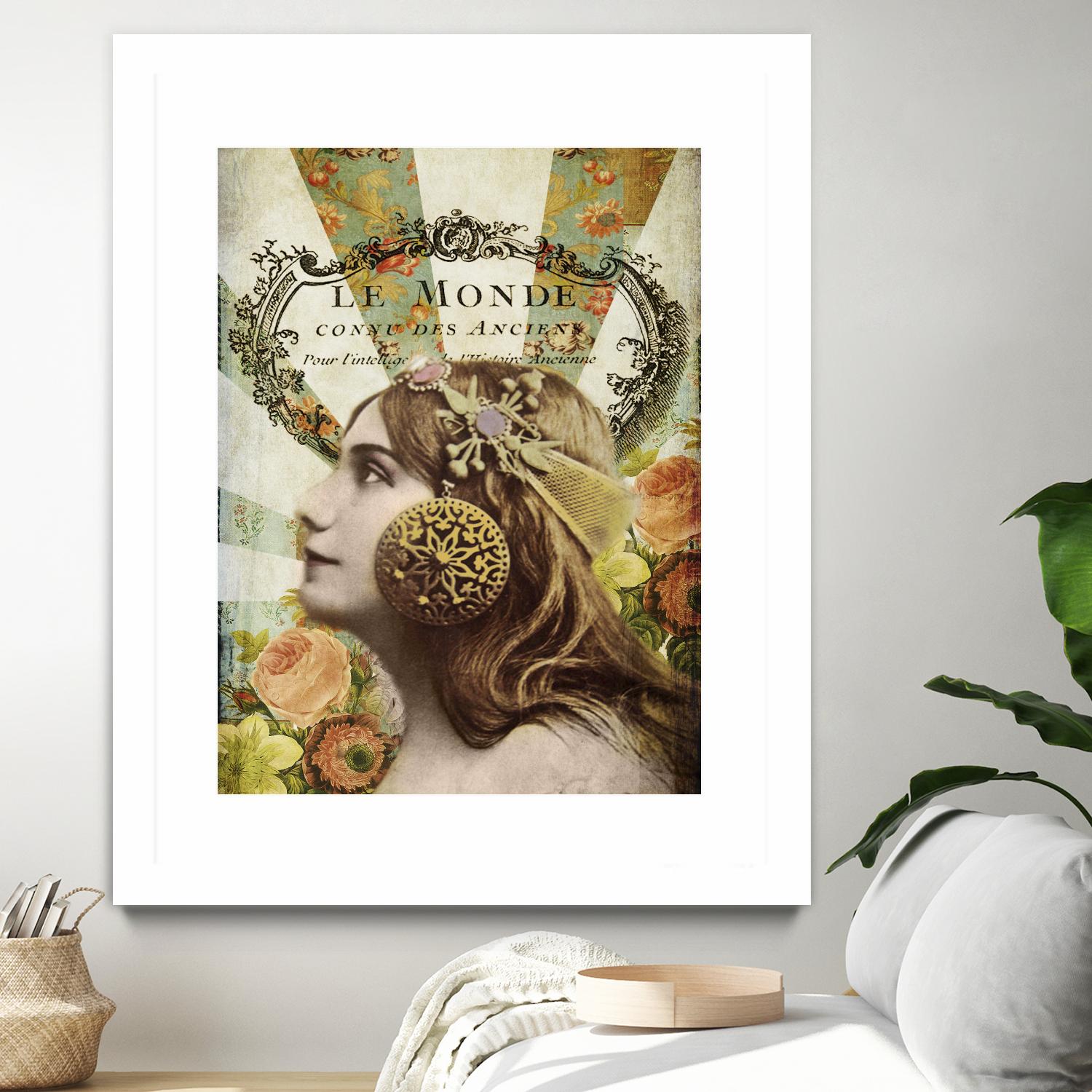 Femme Paris II by Sandy Lloyd on GIANT ART - fashion