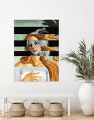 LA VENUS BLONDE - Pop Retro Collage, Mashup, Pop Art by Luigi Tarini on GIANT ART - gray photo manipulation