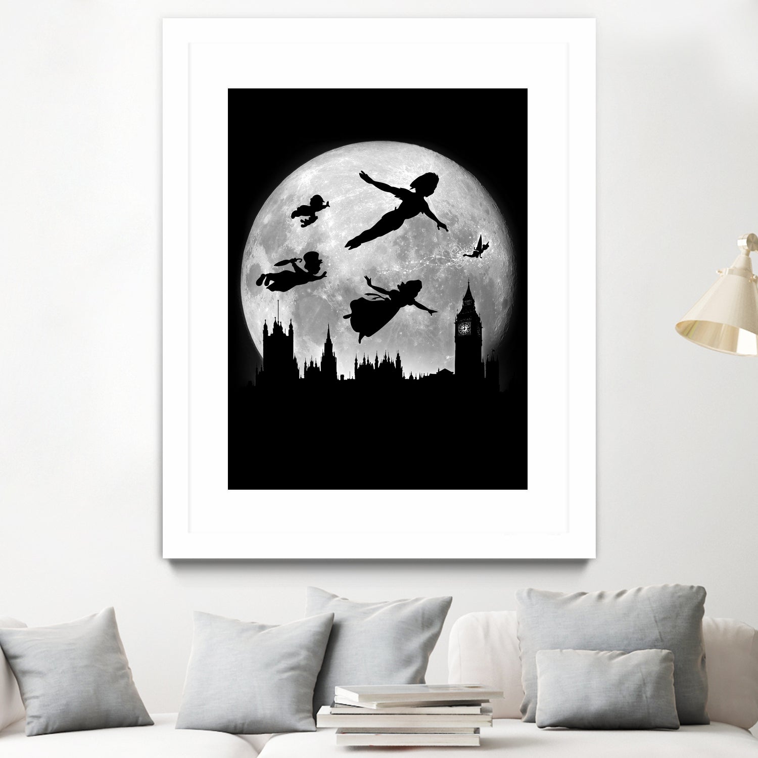 Full moon over London by Antonio Camarena on GIANT ART - black digital painting