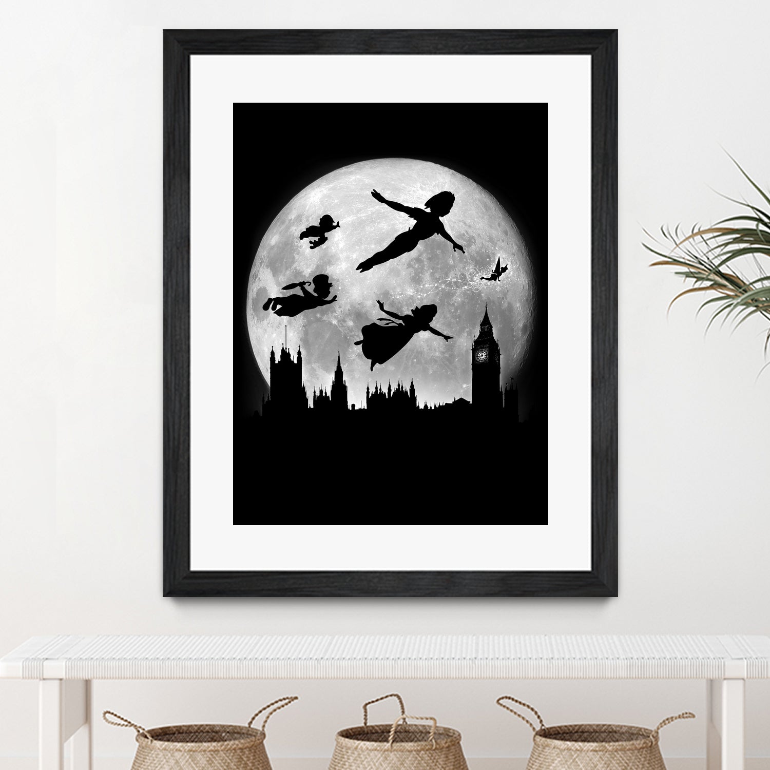 Full moon over London by Antonio Camarena on GIANT ART - black digital painting