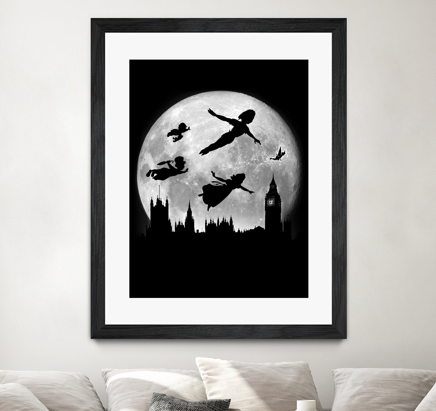 Full moon over London by Antonio Camarena on GIANT ART - black digital painting