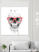 Skull with red glasses by Solti Balázs on GIANT ART - white digital painting