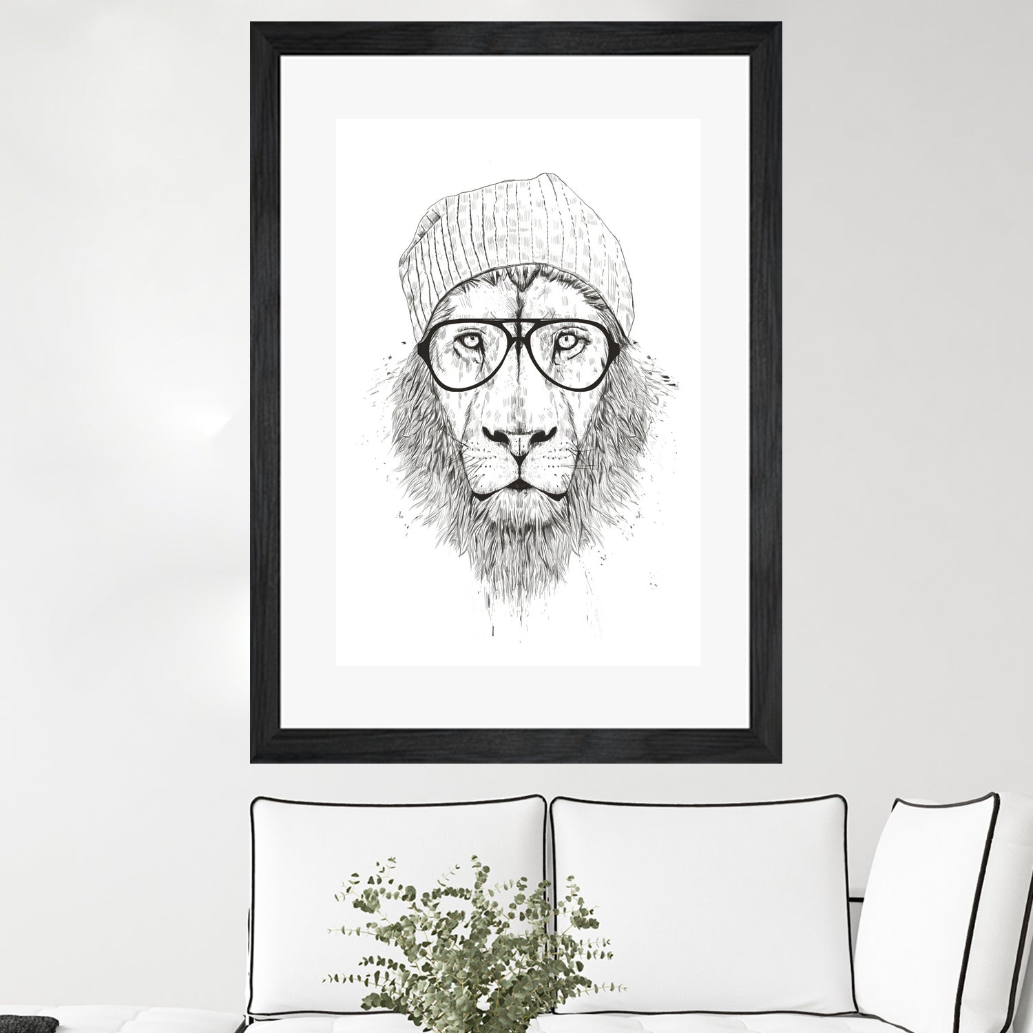 Cool lion (bw) by Solti Balázs on GIANT ART - white digital drawing