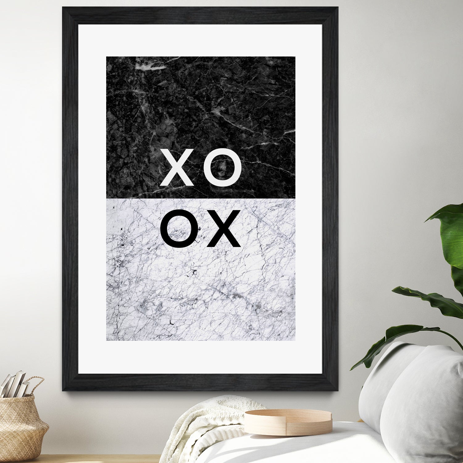 XO XO by Dana Shek on GIANT ART - white typography