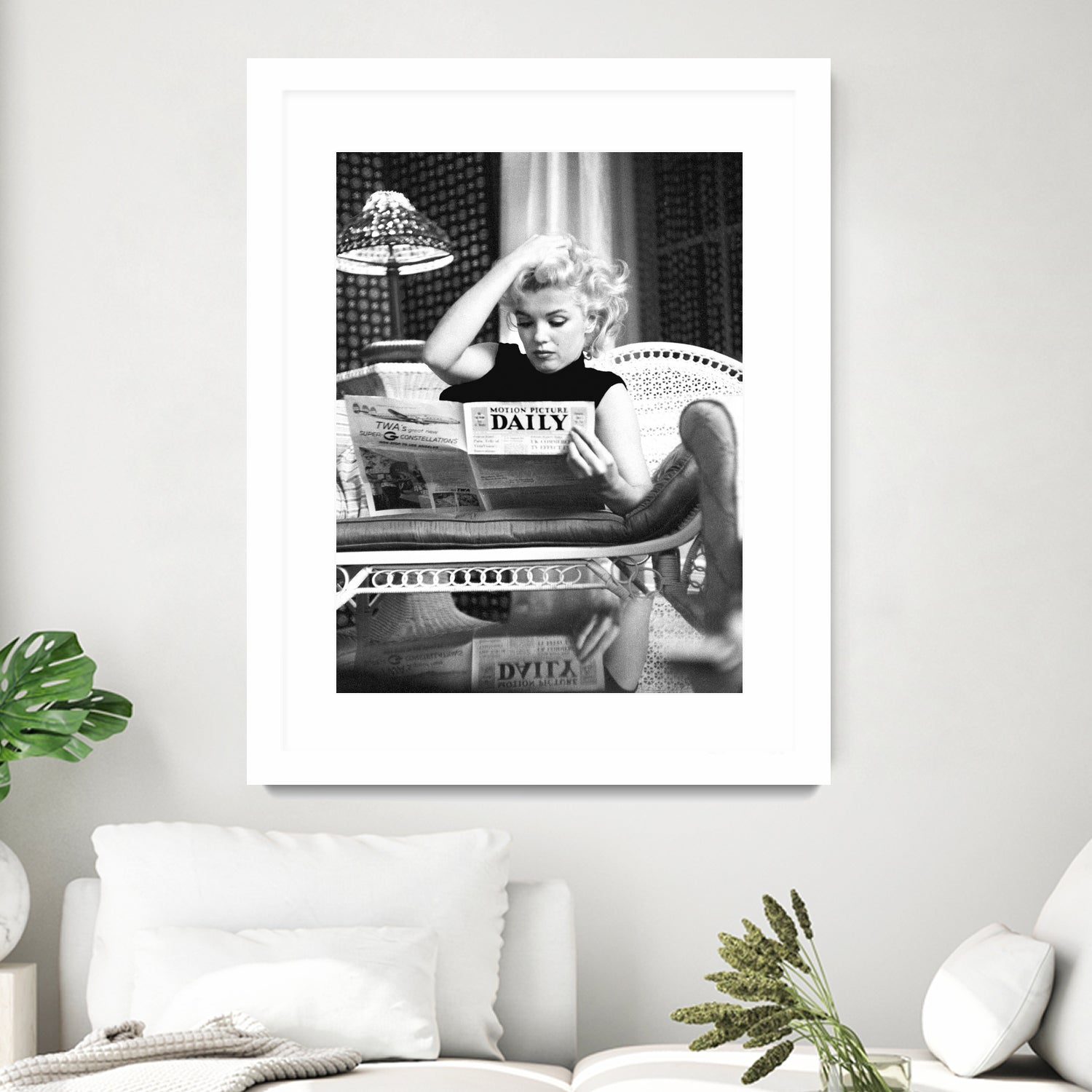 Reading  by M Studio on GIANT ART - black and white photogrpahy marilyn monroe