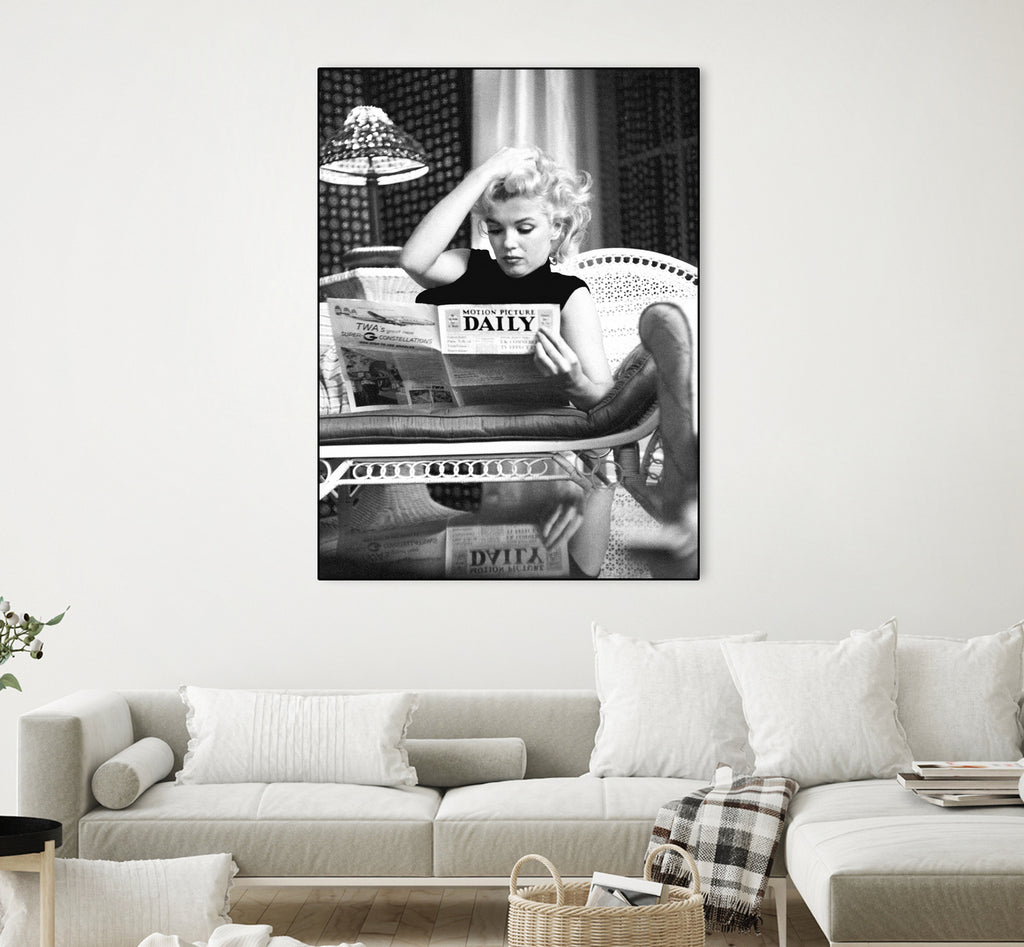 Reading  by M Studio on GIANT ART - black and white photogrpahy marilyn monroe