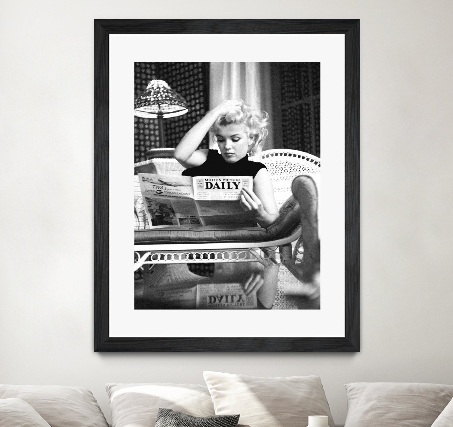 Reading  by M Studio on GIANT ART - black and white photogrpahy marilyn monroe