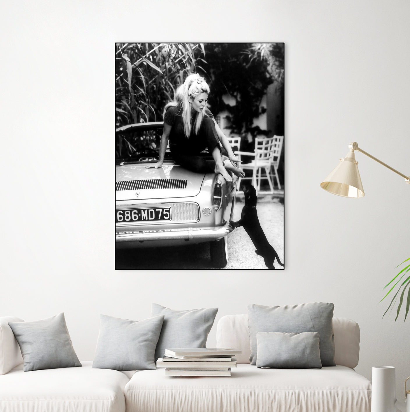 Brigitte Bardot photo 写真集 ドイツ語版 大型 Brigitte Bardot with her dog in St. Tropez, 1962 - Art Print by M