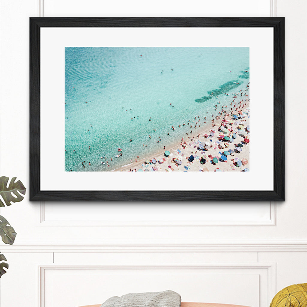 Busy Beach by Kathrin on GIANT ART - photography water