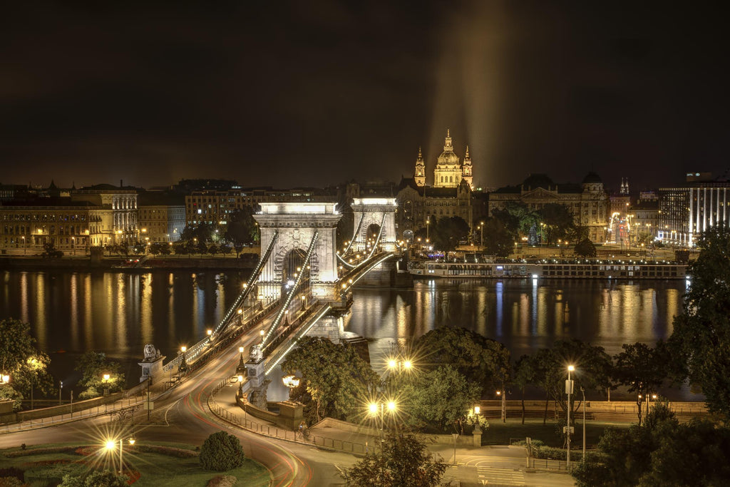 Budapest Chain Bridge traffic by Nick Jackson on GIANT ART - beige landscape