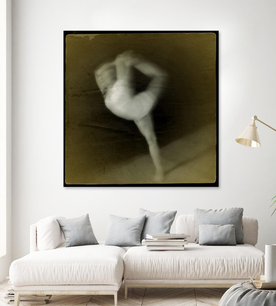 Dancing motion II by Jean-François Dupuis on GIANT ART - beige music - dance ballerine