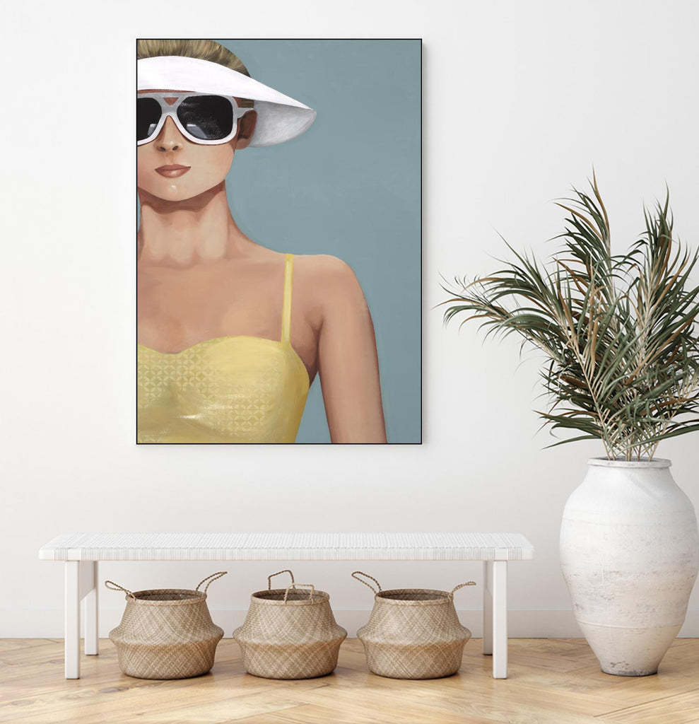 Glamour Rays by Daleno Art on GIANT ART - beige abstract figure