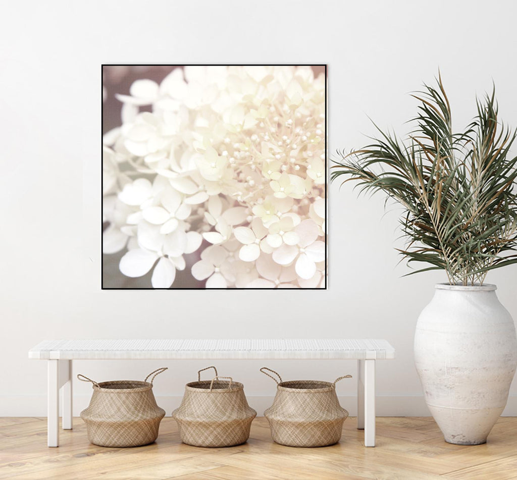 Hydrangea Dream II by Laura Marshall on GIANT ART - grey floral