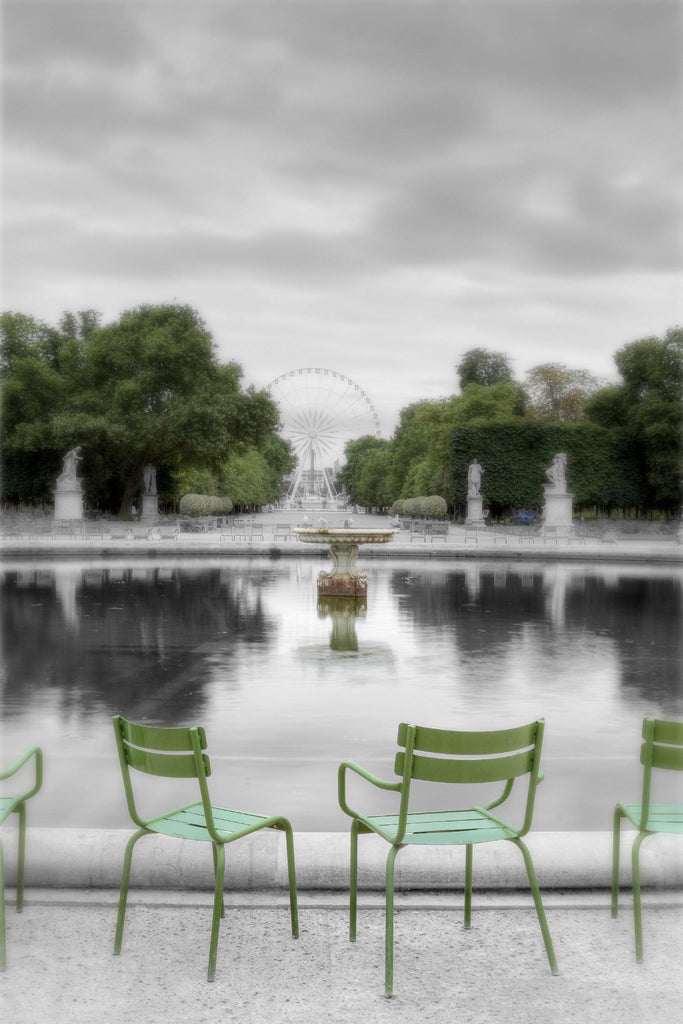 Tuileries Fountain #1 by Alan Blaustein on GIANT ART - multicolor photography; landscapes; people/places