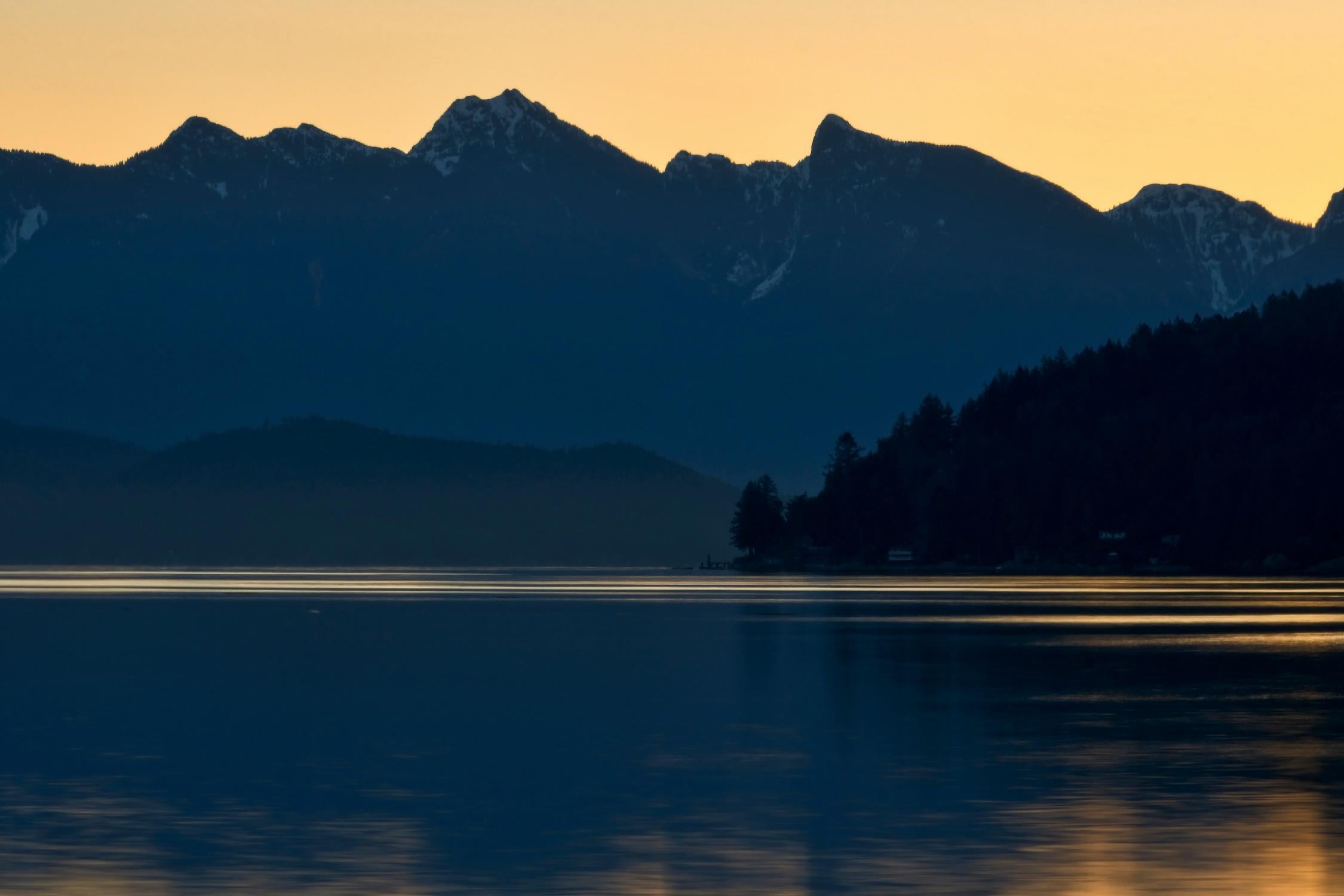 Peaceful Majesty par Chuck Burdick sur GIANT ART - paysages en noir et blanc, photographie, lacs, montagnes, levers/couchers de soleil