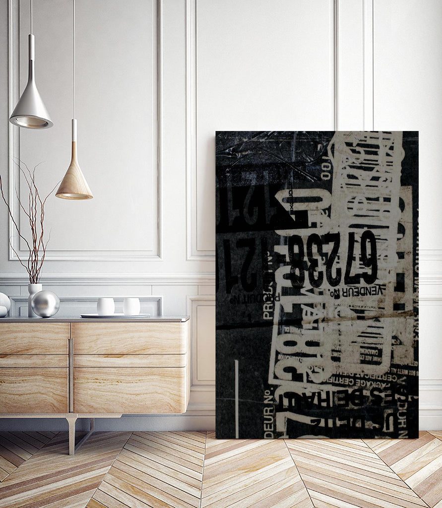 Greek to Me I by Enrico Varrasso on GIANT ART - grey abstract