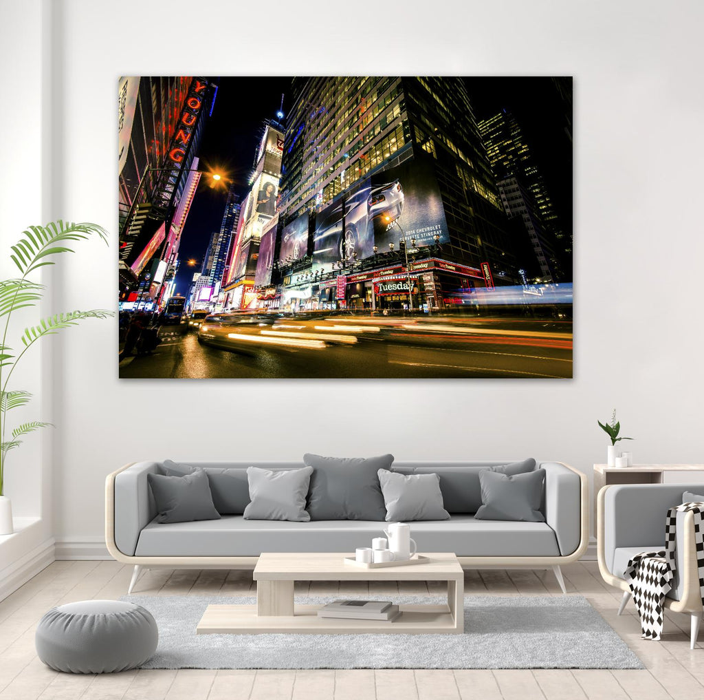 Times Square Rays of Light VI par Guilliame Gaudet sur GIANT ART - scène de ville jaune