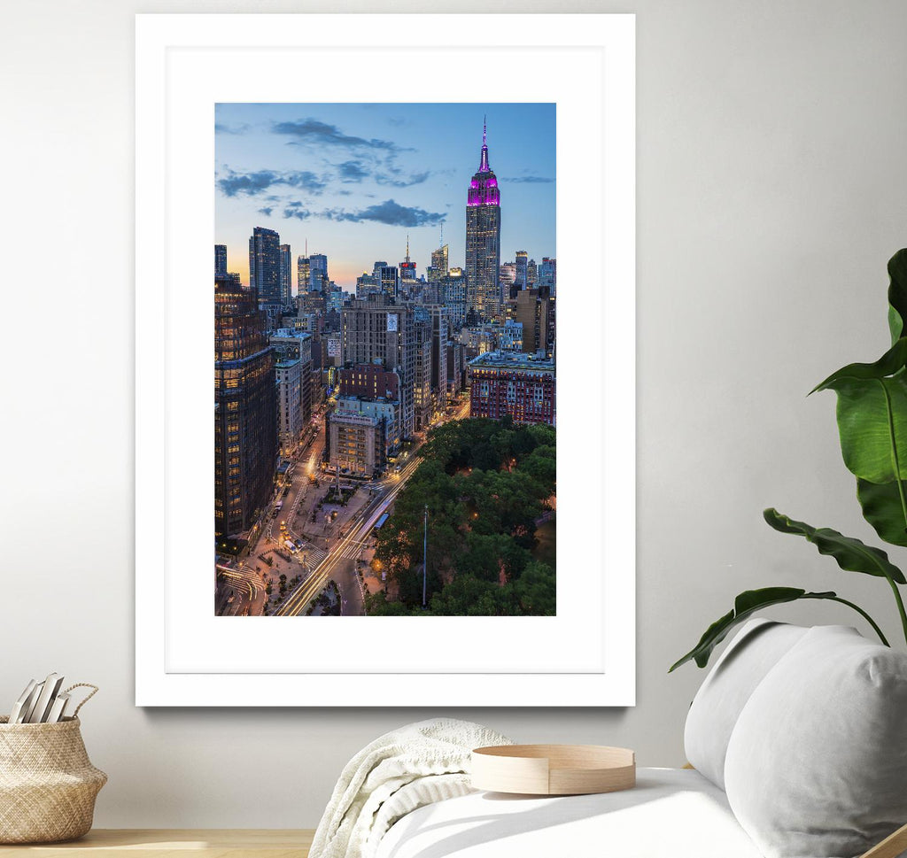 Manhattan Skyline at Twilight by Franklin J. Kearney on GIANT ART - yellow city scene