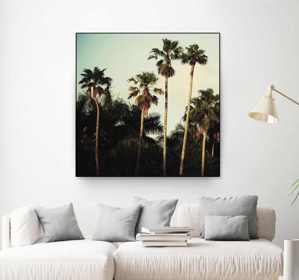 Beverly Hills I by Chelsea Victoria on GIANT ART - green botanical palm tree